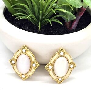 1928 Vintage Clip-On Earrings